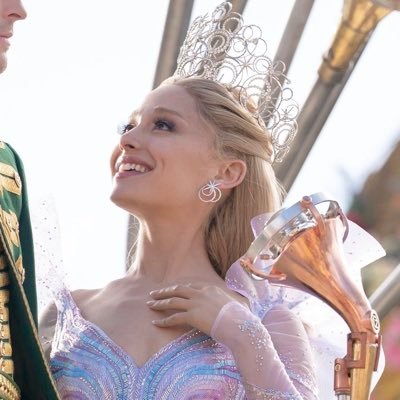 eternalringsss's profile picture. #wickedforgood 💚🩷🫧☁️