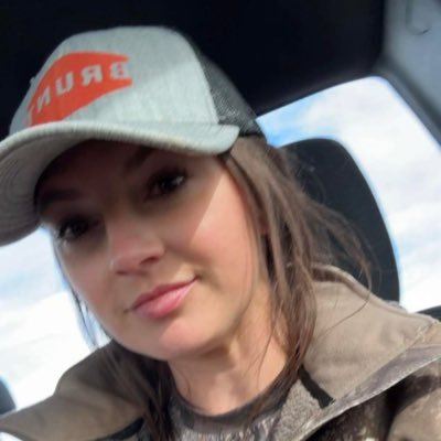 HannahBarr3g's profile picture. 