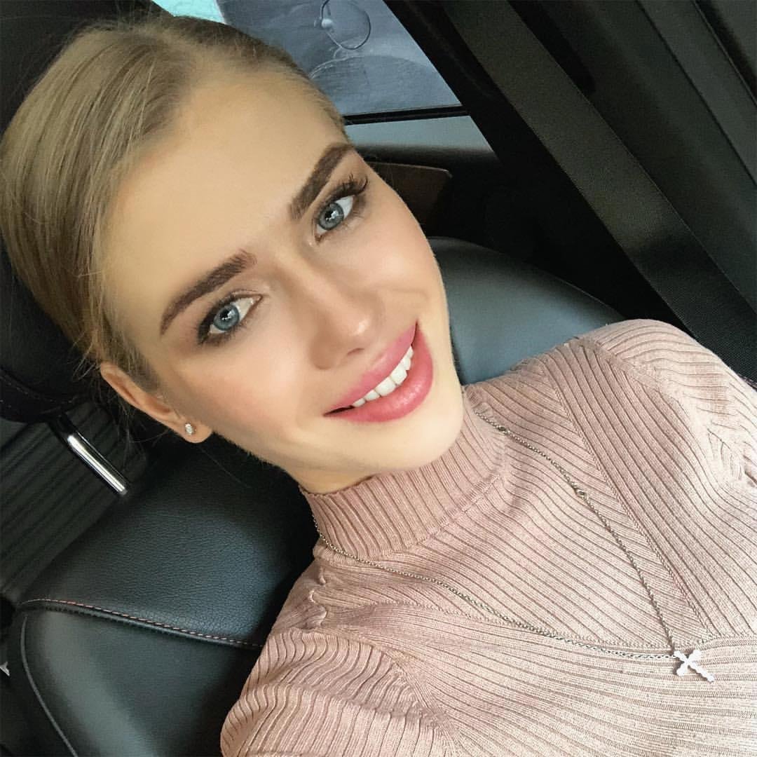 VictoriaRi15755's profile picture. Enjoys socializing, passionate about traveling | Traveling every year is a must-do ✨ | Loves food, enjoys hiking, and is passionate about all spontaneous things