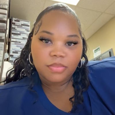 shakiarraaa_'s profile picture. time waits for no one …