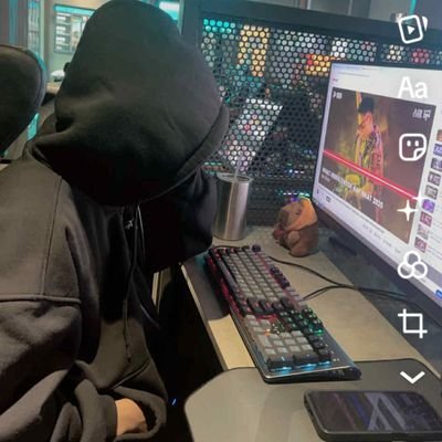 NhuNguyen915061's profile picture. @BinHhHHb