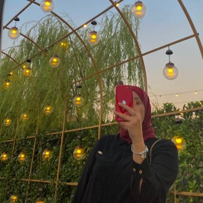 Zeyneppunllu's profile picture. 