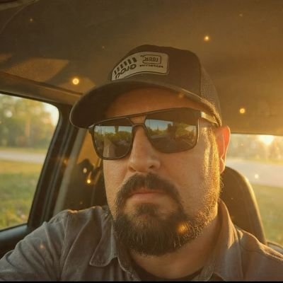 Dave08011983's profile picture. This is my bio. There are many other bios like it, but this one is mine😂