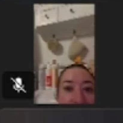 mloderazemki's profile picture. 