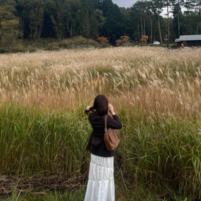 ___flzk's profile picture. 9 8