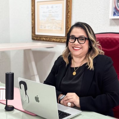 Nanuarte's profile picture. Presidente de CODELESTE, Rectora de UNINTER, Consejera suplente ante el CONES. Ex Presidente de UFAMEP, Doctora en Educación, Ingeniera Electromecánica.