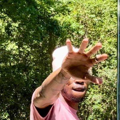 arealprimadonna's profile picture. 