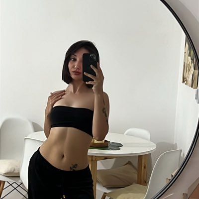 Orianaorcesi_'s profile picture. 