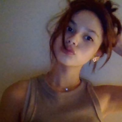 tocil0gitlog's profile picture. private fangirl ⚡️