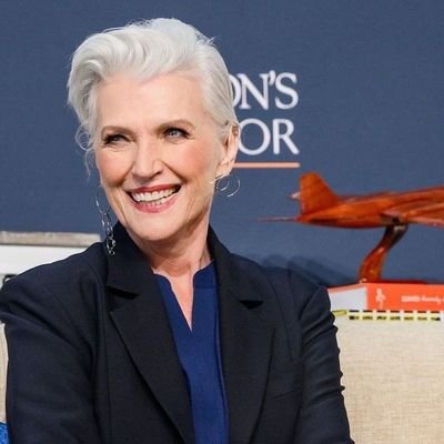 Ibraheem23239I's profile picture. 𝟭𝟬𝟭 following 𝟭.𝟭𝗠 followers 𝟱 subscriptions Bestselling International Author of A Woman Makes A Plan _ Doctor of Dietetics 9💃 #ItsGreatToBe77