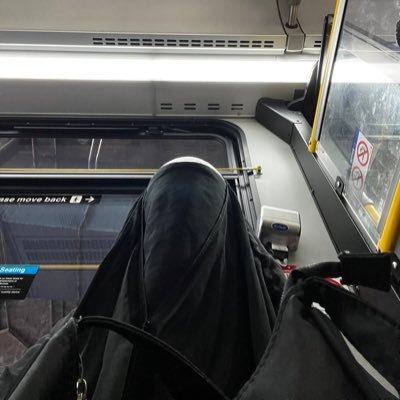 fawniqabi's profile picture. put the espresso in the cup