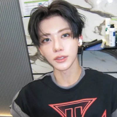 jaemrenista's profile picture. 