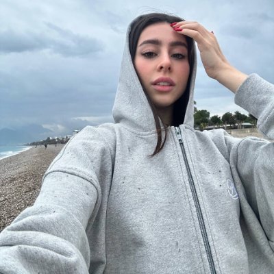 Olivia123ee's profile picture. Personal beauty salon,