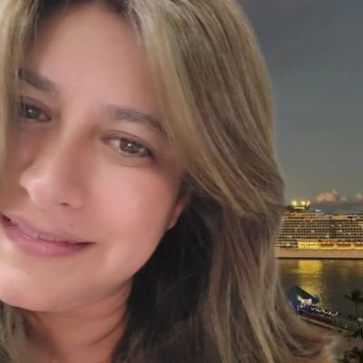 mrs_adr3's profile picture. SJSU 
En la adultescencia