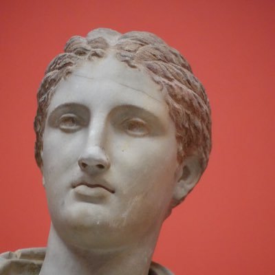 7starstarot's profile picture. 