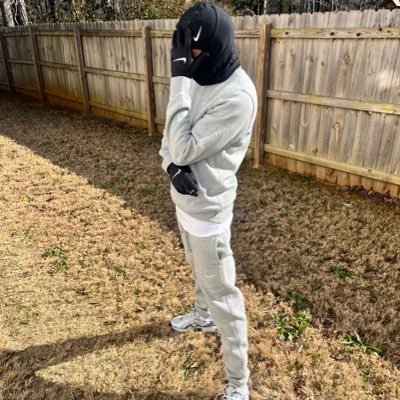 selfmade_wuna's profile picture. 