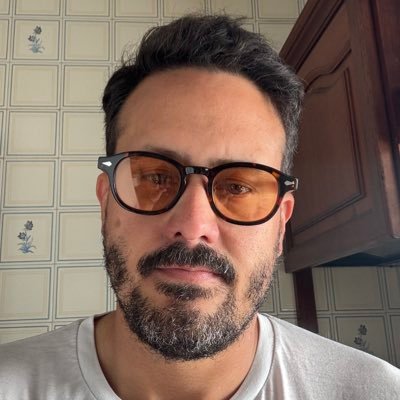 untalgaboM's profile picture. Flaco con grasa