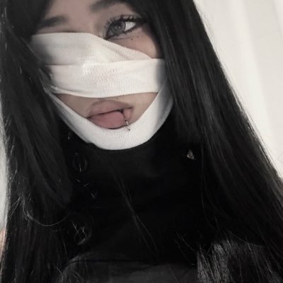 c_z_z's profile picture. 