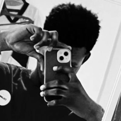 PeaceEm33727317's profile picture. 