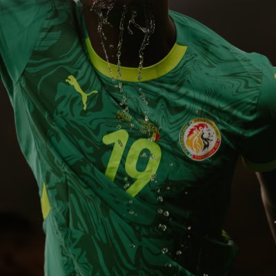 km_xxi's profile picture. 