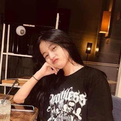 rusni_noeri's profile picture. hidup jangan cuma dipikirkan, tapi diupayakan!