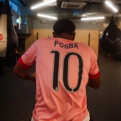 Bertoov's profile picture. 