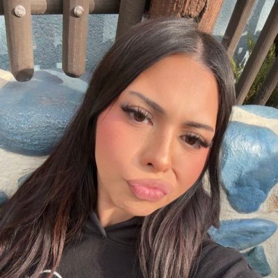 daniiiSZN's profile picture. 