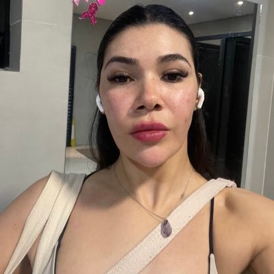 fraggileasabomb's profile picture. voltei pra onde nunca deveria ter saído