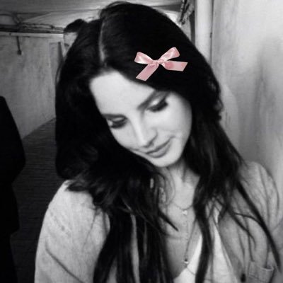 anhadd_rx's profile picture. stargirl x abel, dark romance 🪩🕯️