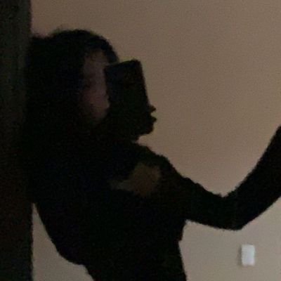 illili_23's profile picture. 