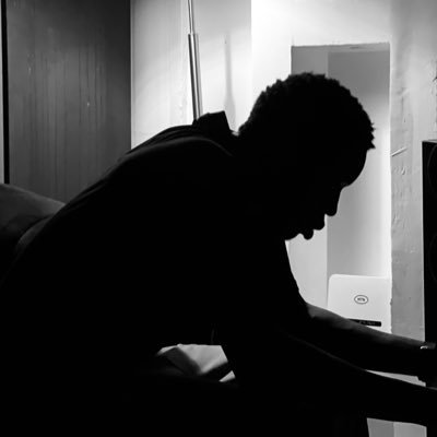 Millyonlife's profile picture. Accountant in the Making. 📈📚 Chelsea💙. #obidient #Nigerian