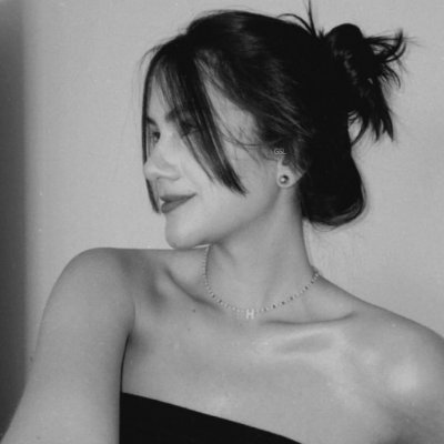 sweaisa's profile picture. too hot to be sad. 💥