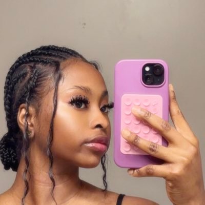 tipsy_ghost_'s profile picture. Baby g 🤎