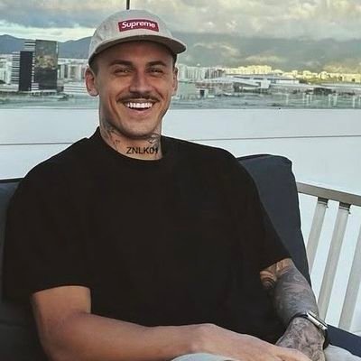 vtcomeer's profile picture. não me leve a sério aq // imp