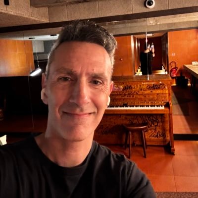 bruno_zerbib's profile picture. Chief Technology and Information Officer @Orange 🎇  #Innovation #AI #tech & also #Music 🎵🎤