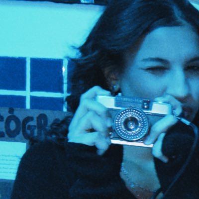 sentinojeito's profile picture. why is a raven like a writing-desk?