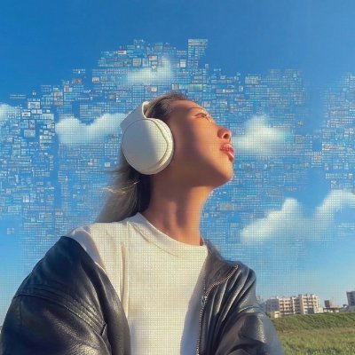 AngelwenW's profile picture. experimenting and building something new in health tech space | creative technologist, designer, writer