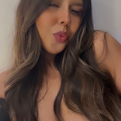 adilenbuitimea's profile picture. 