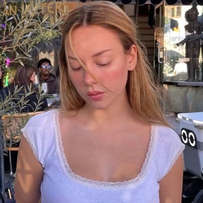 mixtletoe's profile picture. ecvitoria • justinbieber • then0t0ri0usvip • mileycyrus