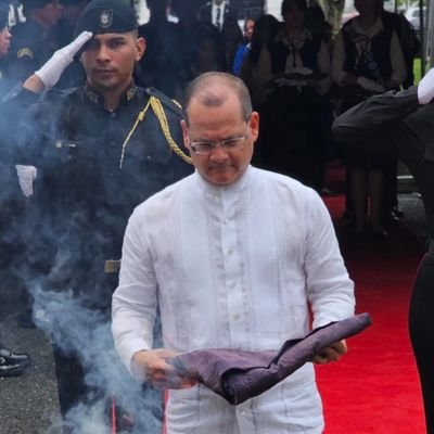 R_RuizDiaz's profile picture. 