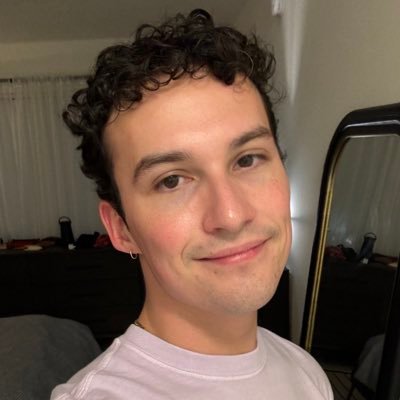 Chris_Kearns's profile picture. I’m normal