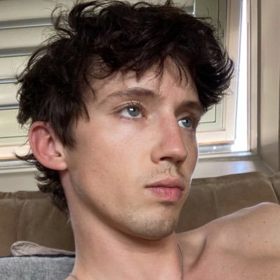 vintagdolll's profile picture. im in an LA mood