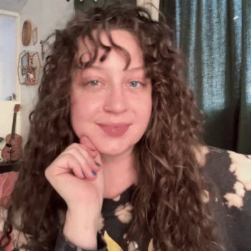 amandacaver1's profile picture. 