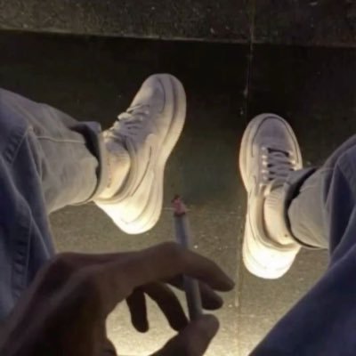 vaprZWER's profile picture. 19