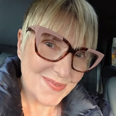 MHPoison1's profile picture. Atheist, feminist, heretic, unambiguous             

Hopeless Romantic

Self-Taught Reprobate 
☮️💜♓️

#GOMD