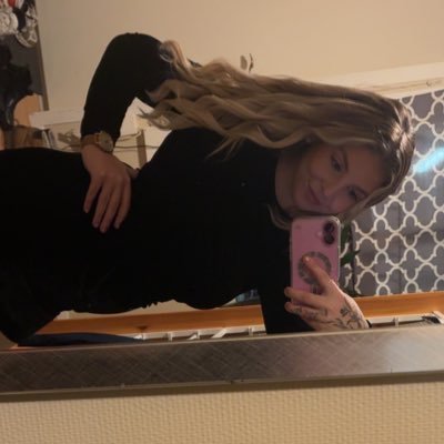 Minniecs_'s profile picture. Captain of the Norwegian national women’s cs2 team & healthcare student. Previously played in teams like; Godsent, Nip and Guild.

https://t.co/PK7ZfDy4qg