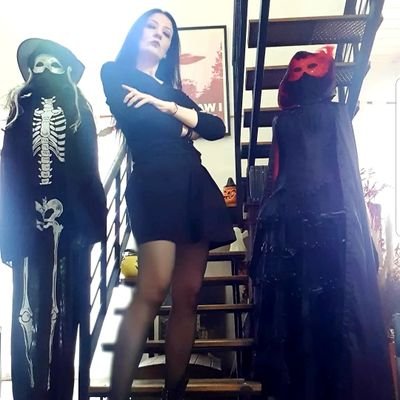 AlaxiaCnc's profile picture. 🐍 Yo conozco tus obras, que no eres ni frío ni caliente. ¡Ojalá fueras frío o caliente! Pero porque eres tibio, y no frío ni caliente, te vomitaré de mi boca.