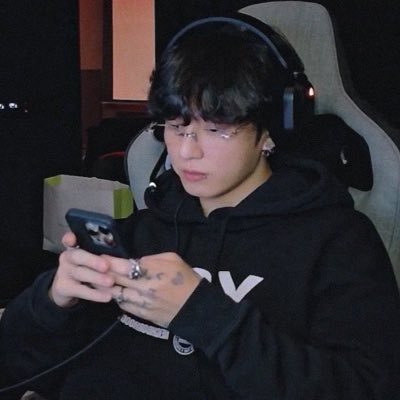 jkbp97's profile picture. January 20 I saw Blackpink | #jk #yoongi #blackpink #sana #madisonbeer #falcon