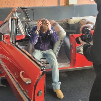 lux9fps's profile picture. young dreamer