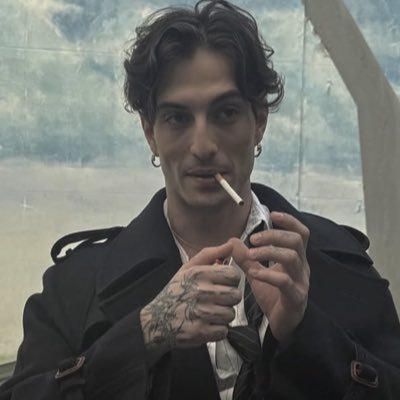 meteorshowered's profile picture. vermouth ﹠ annihilation.